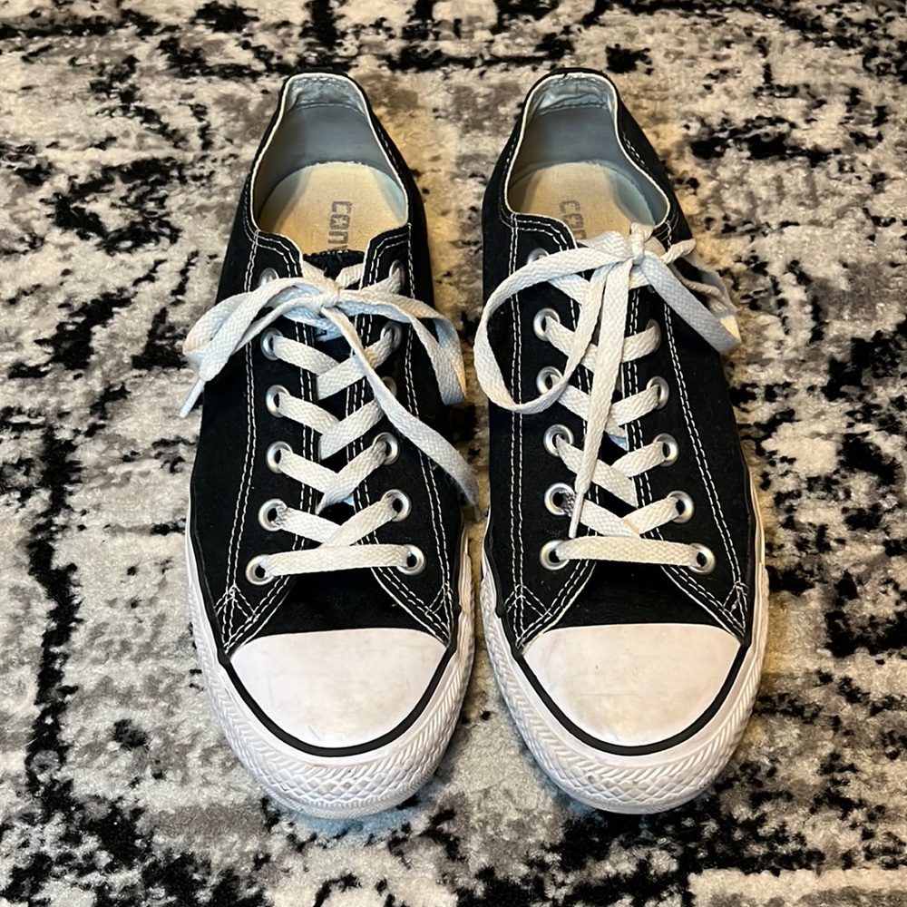 Black converse